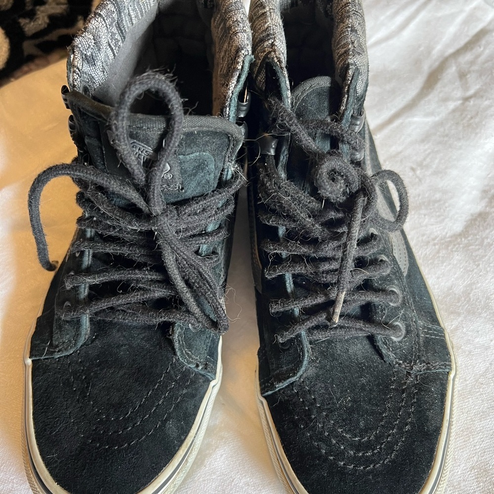 Vans Black and Gray High-Top Sneakers woman's 7 1/2. - Picture 6 of 8